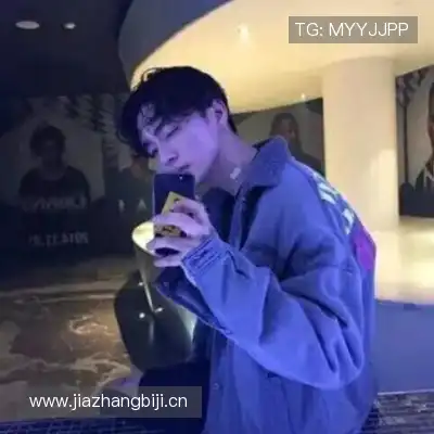 伏秋嫱